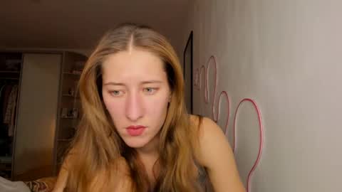 Adell online show from May 5, 9:31 pm