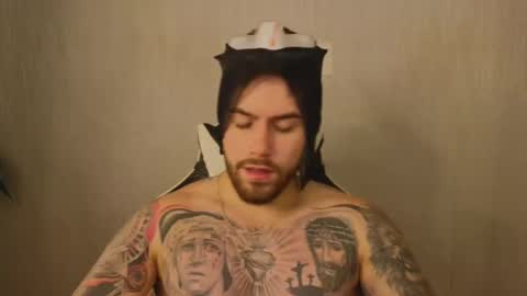 Ades online show from October 31, 12:27 pm