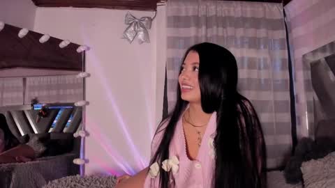 Stormi online show from October 13, 9:50 pm