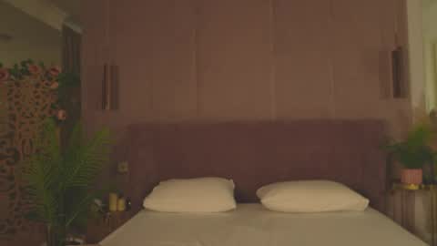 adoracortes online show from April 17, 5:10 am