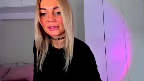 Adriana online show from February 6, 4:10 pm