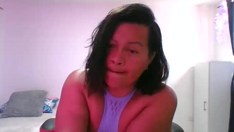 adrianagogo18 online show from October 23, 3:24 pm