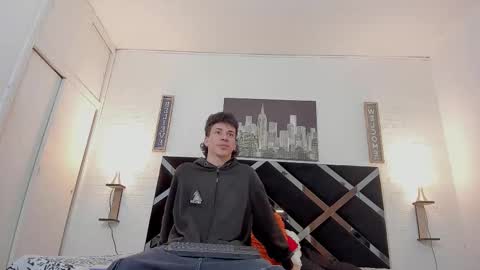 Snapshot of adriano_bigcock chatting on October 16, 3:39 am Adrian online show from October 16, 3:39 am