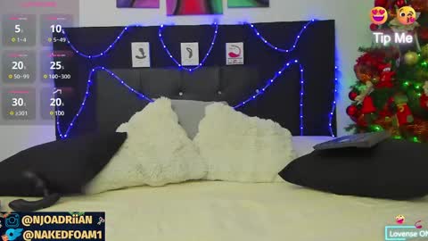 Snapshot of adriano_bigcock chatting on December 8, 2:57 am Adrian online show from December 8, 2:57 am