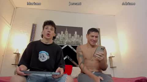 Snapshot of adriano_bigcock chatting on October 18, 4:38 am Adrian online show from October 18, 4:38 am