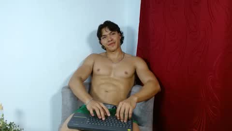 adriel_escalante online show from October 5, 2:31 am