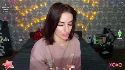 Adriana online show from December 2, 6:45 am