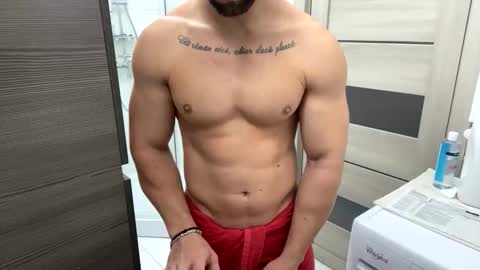 Snapshot of advp69 chatting on October 1, 9:30 am Mrrfitt online show from October 1, 9:30 am