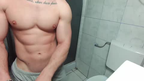 Snapshot of advp69 chatting on February 7, 8:22 am Mrrfitt online show from February 7, 8:22 am