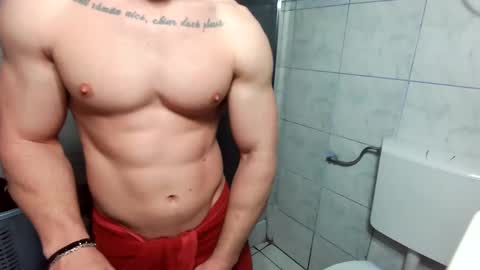 Snapshot of advp69 chatting on March 9, 7:01 am Mrrfitt online show from March 9, 7:01 am