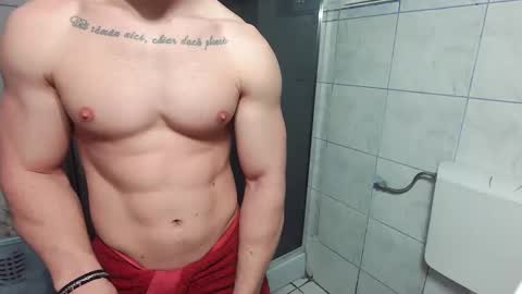 Snapshot of advp69 chatting on February 27, 6:35 am Mrrfitt online show from February 27, 6:35 am