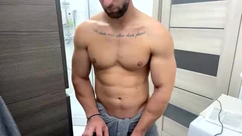 Snapshot of advp69 chatting on September 19, 10:41 am Mrrfitt online show from September 19, 10:41 am