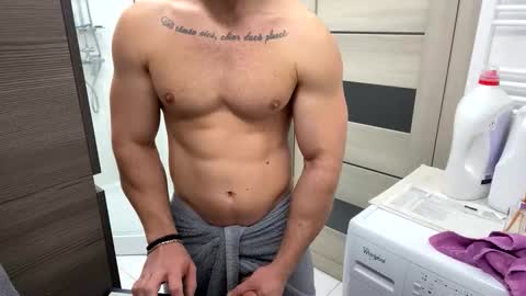 Snapshot of advp69 chatting on October 9, 12:54 pm Mrrfitt online show from October 9, 12:54 pm