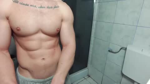 Snapshot of advp69 chatting on February 14, 8:21 am Mrrfitt online show from February 14, 8:21 am