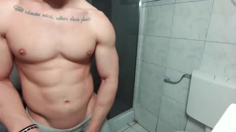 Snapshot of advp69 chatting on February 7, 9:15 pm Mrrfitt online show from February 7, 9:15 pm