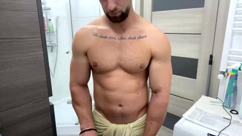 Snapshot of advp69 chatting on September 12, 1:24 pm Mrrfitt online show from September 12, 1:24 pm