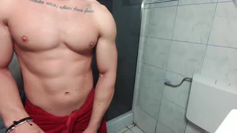 Snapshot of advp69 chatting on January 14, 8:31 am Mrrfitt online show from January 14, 8:31 am