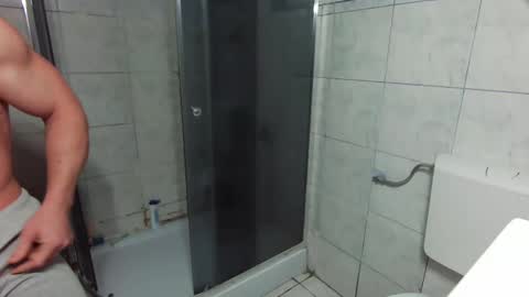 Snapshot of advp69 chatting on January 22, 8:40 am Mrrfitt online show from January 22, 8:40 am