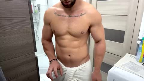 Snapshot of advp69 chatting on September 10, 9:32 am Mrrfitt online show from September 10, 9:32 am