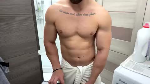 Snapshot of advp69 chatting on September 18, 9:13 am Mrrfitt online show from September 18, 9:13 am