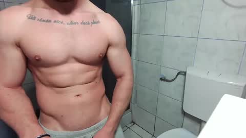 Snapshot of advp69 chatting on March 12, 10:50 pm Mrrfitt online show from March 12, 10:50 pm