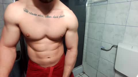 Snapshot of advp69 chatting on March 8, 11:05 am Mrrfitt online show from March 8, 11:05 am