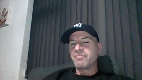 adz170578 online show from February 22, 12:38 am