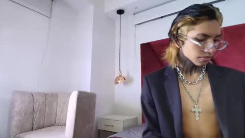 Aetternum  online show from April 18, 5:31 am