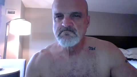 afr10221966 online show from June 12, 8:19 pm