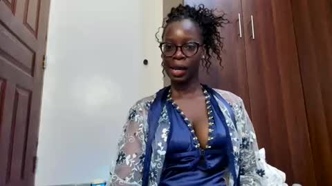 Leah online show from May 24, 1:46 am