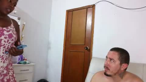 independent model online show from August 2, 6:37 am