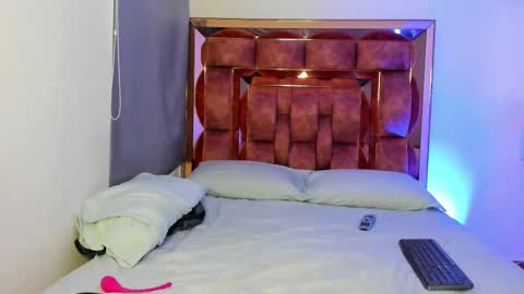 Agatha online show from February 9, 7:52 pm