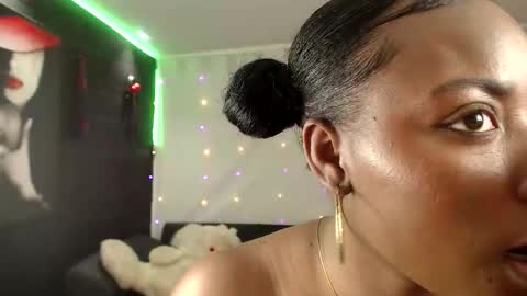 CAROLINA online show from February 3, 8:35 pm