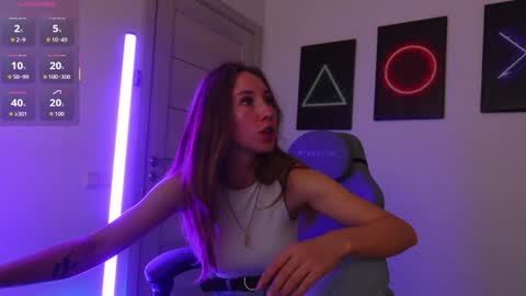 Agelina Lilly Laura online show from September 14, 2:51 pm