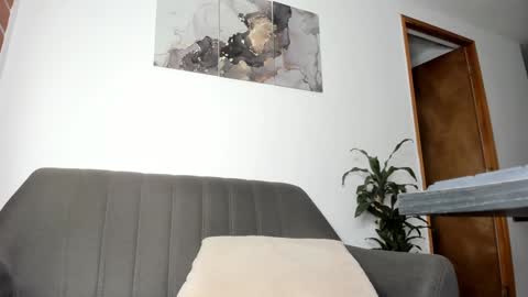 Snapshot of agelinaferrara chatting on January 16, 4:07 am Sara Mesa online show from January 16, 4:07 am