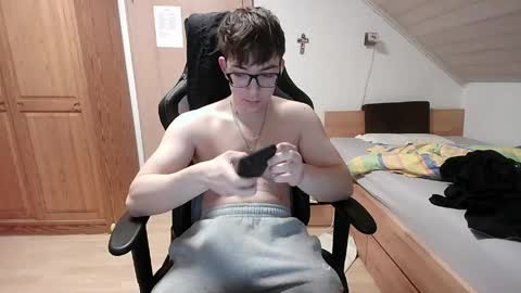 Lukas online show from March 24, 6:03 pm