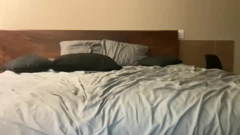 Annie online show from December 4, 2:14 am