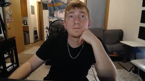 agingerboyx online show from October 1, 4:00 am