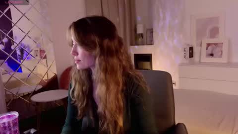 Agnes online show from March 25, 10:27 pm