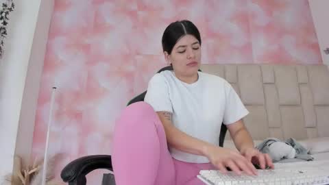 karoline  online show from March 22, 2:48 am