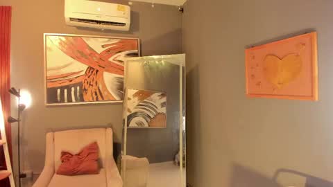 Alisson online show from April 13, 7:51 pm