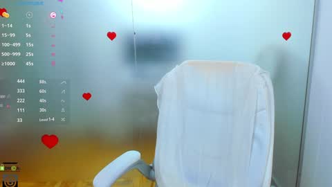 Allie  online show from October 9, 7:36 am