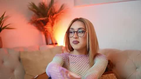  Aileen  online show from January 16, 9:13 pm