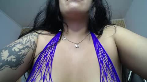 ailyn_ch1 online show from July 10, 9:30 pm