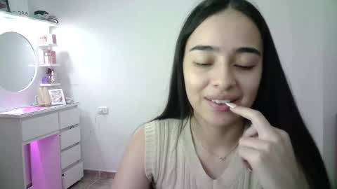 AINE online show from January 12, 1:34 am