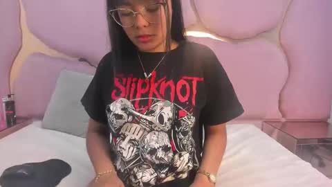 Aisha online show from January 16, 2:59 pm