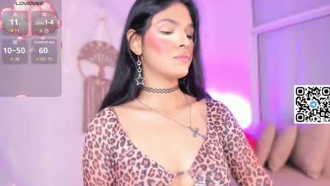 aisha online show from October 12, 10:55 pm