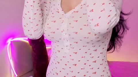 Aisha online show from February 26, 9:12 am