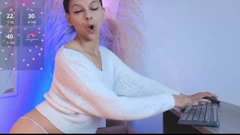 Aitana Garcia online show from July 10, 11:15 am