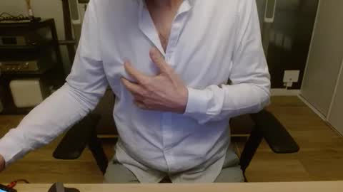 aixcited online show from April 23, 7:59 pm